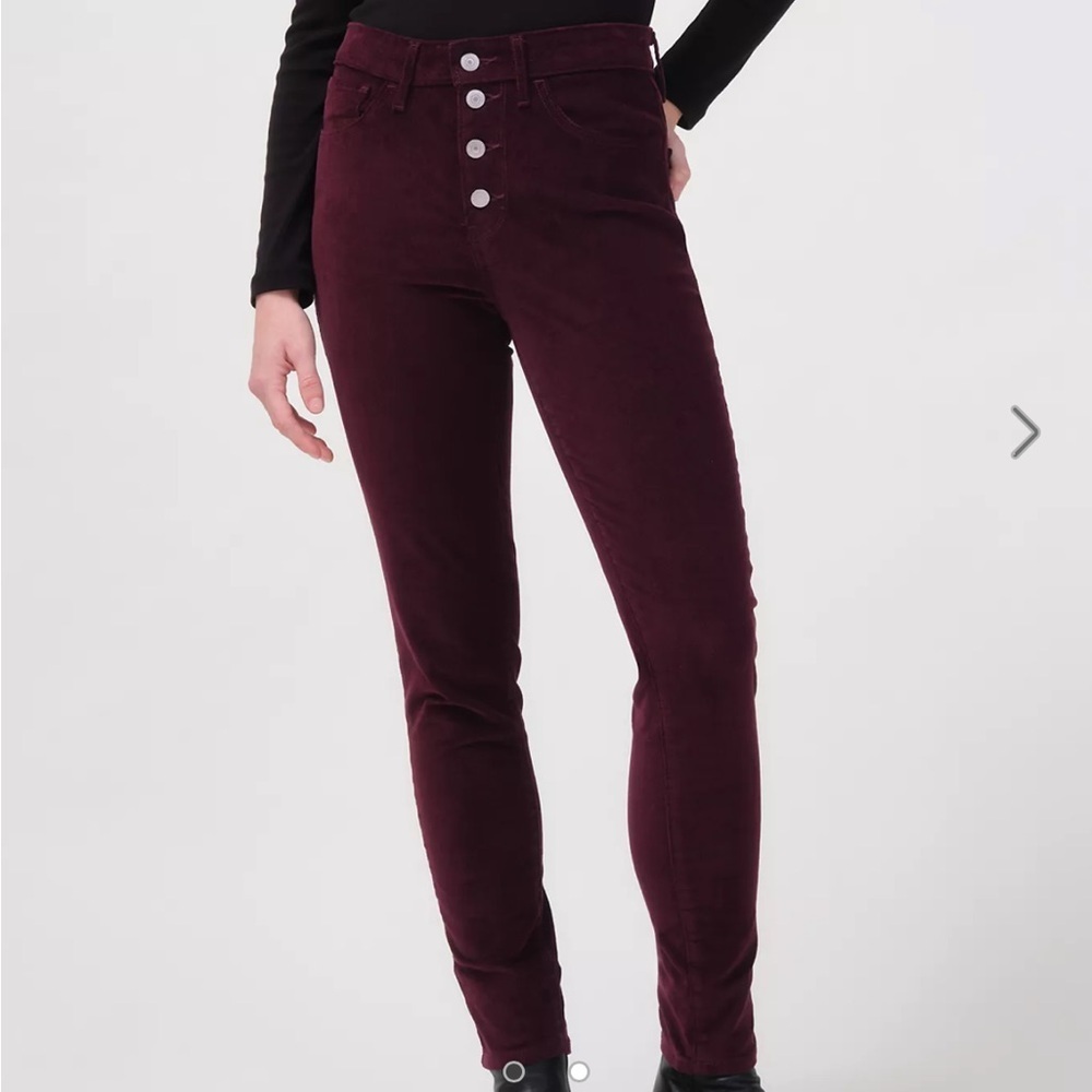 Levi’s Woman’s 721 High Rise Skinny Button Fly Burgundy Corduroy Jeans 34X30